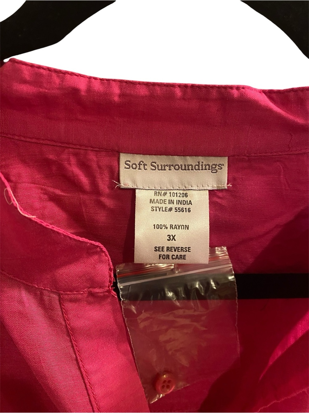 Soft Surroundings 
Hot Pink Button-Front Split-Neck Tunic
Size 3X
New - Picture 4 of 5